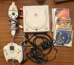Sega Dreamcast White Console With Controller and memory card – Tested