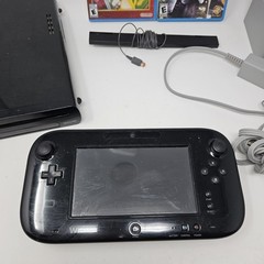 Wii U – Nintendo Wii U 32GB Console BUNDLE Gamepad W /Cords & 2 Games