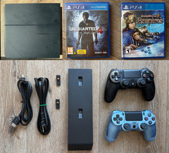 Sony PS4 500GB Bundle w/ 2 Controllers, Charging Dock, Games – Tested & Working