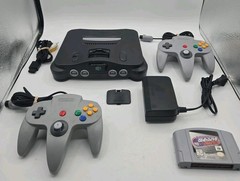 Nintendo 64 N64 System Console Bundle Controllers Cords & Jumper Pack Games Wow