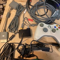 Microsoft Xbox 360 Console 2x Controllers Cords Kinect