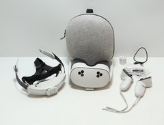 Meta Quest 3s Mixed Reality VR Headset 128GB Model P97 – White/Gray