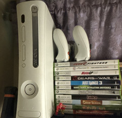 Microsoft Xbox 360 White Console Wi-Fi Capability with Controllers Bundle