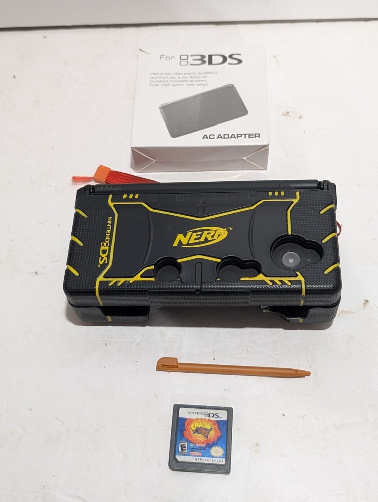 Nintendo DSi Bundle (DSi + NERF Case + Charger + Stylus + Game)
