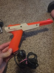 VTG 1985 Nintendo NES Console Bundle W/ Super Mario Bros Duck Hunt & Zapper