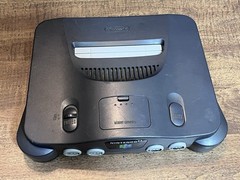 Nintendo N64 Console NUS-001 w/2 Controllers Power Cord A/V Cable TESTED WORKS