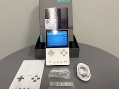 TrimUI Brick, White Console, 3.2” IPS Display, Linux, WiFi/Bluetooth/USB-C