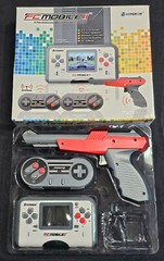 Retro Hyperkin FC MOBILE II (2009) Portable NES – Tested Working, No AC Adapter