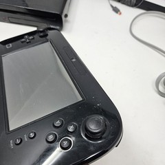 Wii U – Nintendo Wii U 32GB Console BUNDLE Gamepad W /Cords & 2 Games