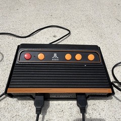 Atari Flashback Console Built-In Games w/ 2 Wired Joysticks RCA NTSC-U/C(TESTED)