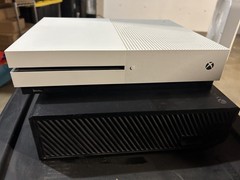 Microsoft Xbox One S 1TB Console – White (Disc Drive Doesn’t Work all the time)