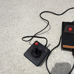 Atari Flashback Console Built-In Games w/ 2 Wired Joysticks RCA NTSC-U/C(TESTED)