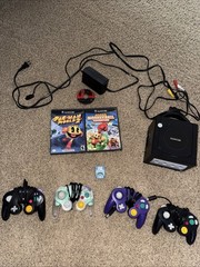 Nintendo GameCube Black Bundle with 4 controllers(1 OEM) , 3 Games, 512mb card