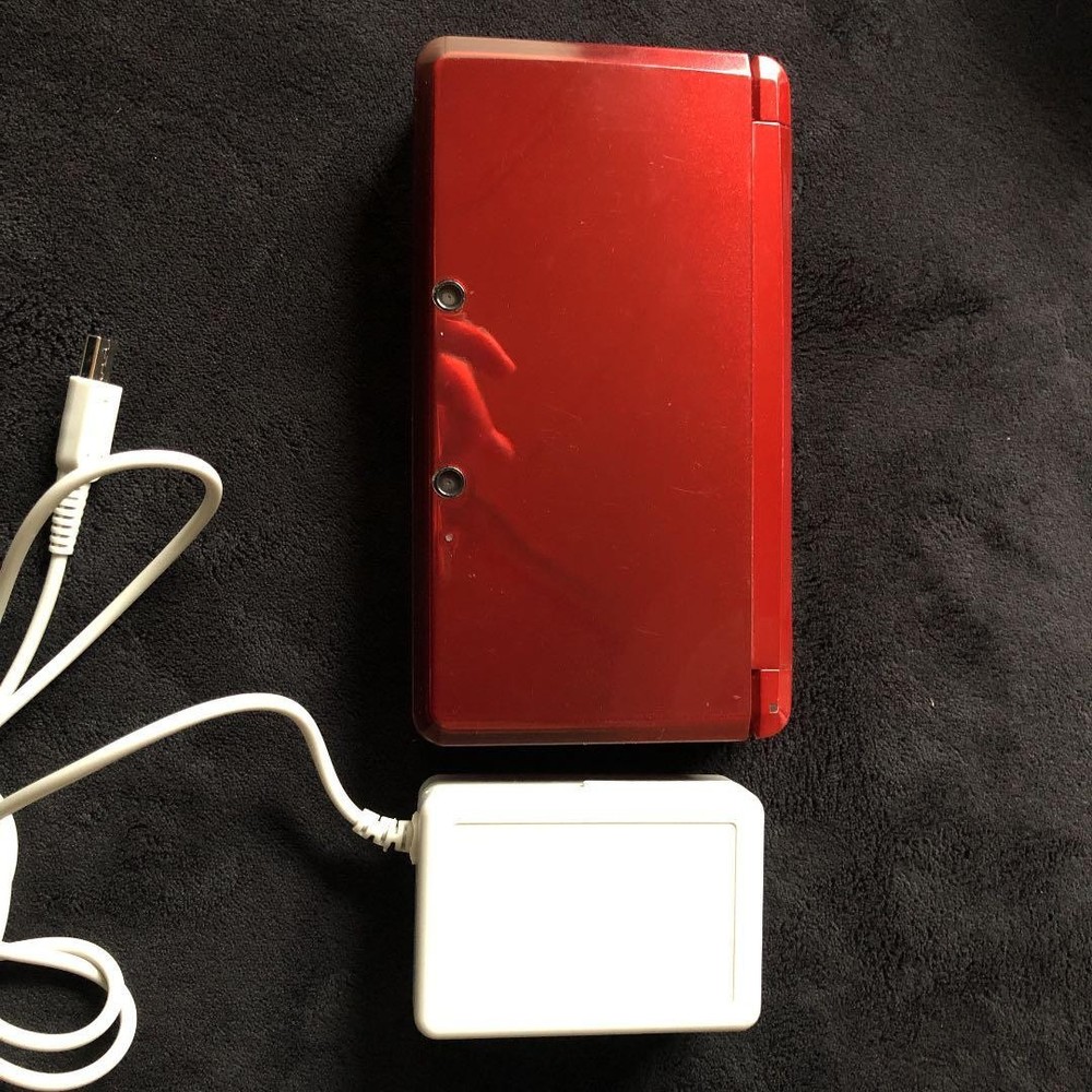 Nintendo 3DS Wine Red with charger includes touch pen comes with Monster Hunter