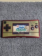 Nintendo Game Boy Micro 20th Anniversary Edition Famicom CIB + Charger & Games
