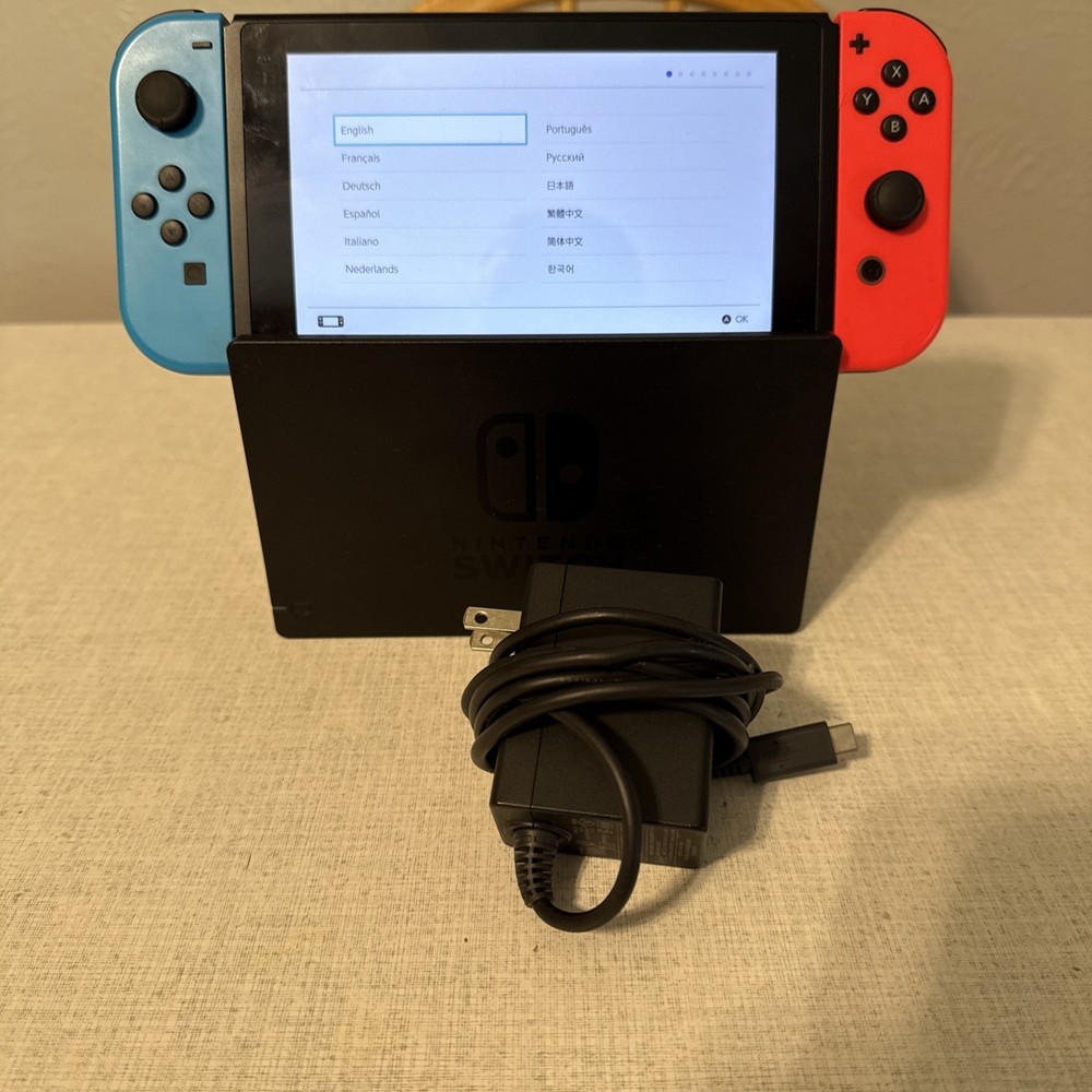 Nintendo Switch Console Gaming System HAC-001(-01) Blue/Pink