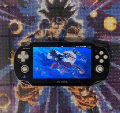 Sony PS Vita PlayStation Vita OLED PCH-1100 Black/White 128GB + 8GB Charger