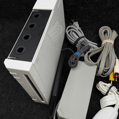 Nintendo Wii Video Game Console and Stand RVL-001 (USA) White Tested & Working