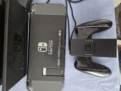 Nintendo Switch Console Bundle with Gray Joy-Cons (HAC-001)