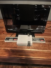 Mini Nintendo Classic 600 Games W/15inch Monitor