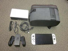 NINTENDO OLED SWITCH HEG-001 BUNDLE DOCK, STRAPS, JOYCON & HOLDER, HDMI, CASE