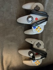 Nintendo 64 Console Bundle w/Controllers & games
