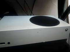 Microsoft Xbox Series S 512GB White Console 1440p QHD Wi-Fi HDMI USB-A