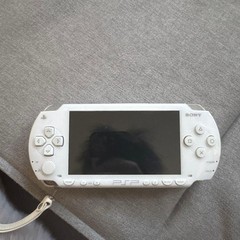 Sony PSP White Slim Design with Strap