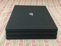 Sony PlayStation 4 PS4 Pro 1Tb system bundle