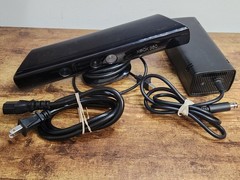 Microsoft Xbox 360 E 250GB Game Console W/ Kinect 2 Controllers/ 2 games TESTED