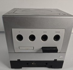 nintendo gamecube bundle With Gameboy Attachment And 1 Controller And 1 Game