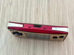 Nintendo GameBoy Micro 20th Anniversary Edition Famicom w/ Charger – Excellent