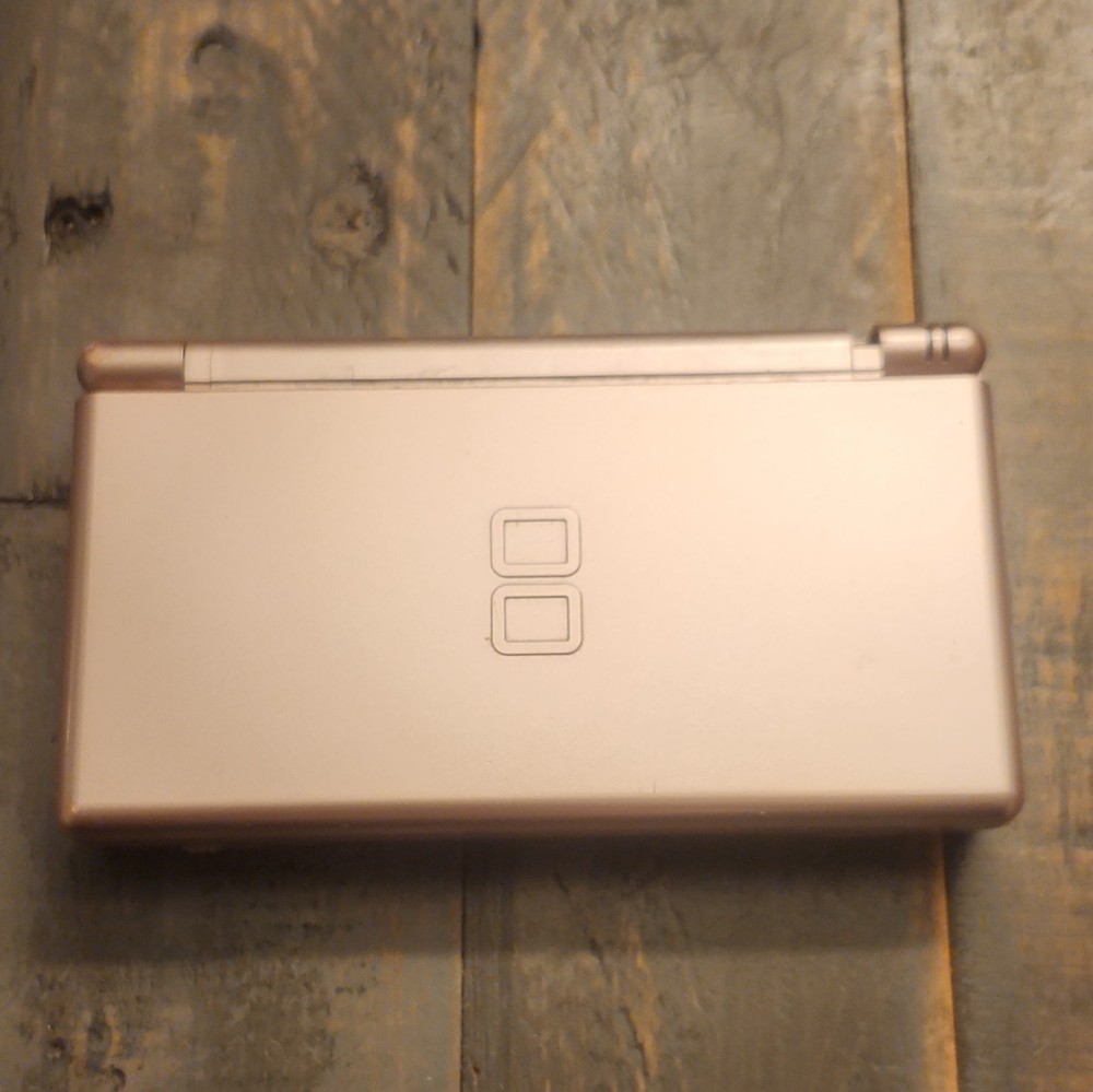 Nintendo DS Lite Pink Handheld System, Wi-Fi, NTSC-U/C (US/Canada) USG-001