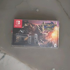Nintendo Switch Monster Hunter Rise Console W/Game Deluxe Edition