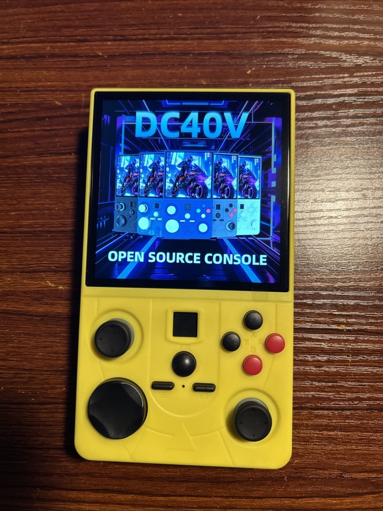 DC40V Handheld Game Console – 4.0 Inch Gaming Console 64GB