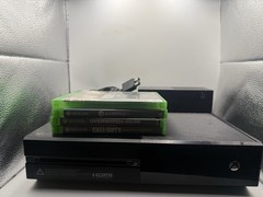 Microsoft Xbox One Console Only Model 1540 W/cables & 4 Games – Tested & Work