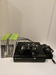Xbox 360 E Console Bundle 1 Controller Power Supply 7 Games Tested Working