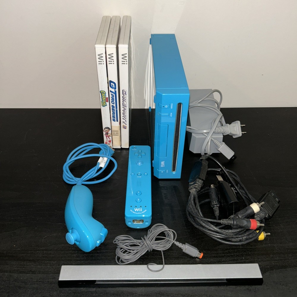Nintendo Wii Video Game System Console Bundle Rvl-101 Blue With Cables And Games