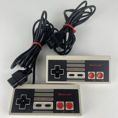 Nintendo NES System Console Bundle 2 Controllers Zapper Gun 3 Games NEW 72 PIN