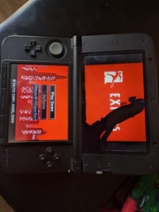 Defective – Nintendo 3DS XL Handheld System – Red/Black Cracked Screen Charger