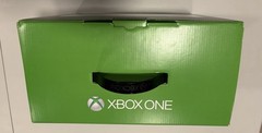 Microsoft Xbox One Console Bundle w/ Kinect, Controllers, Original Box & Inserts