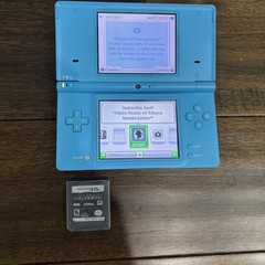 Nintendo DSi Handheld Console w/ X-Men Origins: Wolverine & Samantha Swift