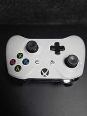 Microsoft Xbox One X 1TB Console Model 1787 Bundle + 1 Controller 9 Games