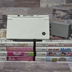 Nintendo DSi Console White Model TWL-001 with Charger, Stylus, 8 Games Complete