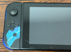 Nintendo Switch Handheld Console – Black Joy-Cons – Works But Low Battery – Read