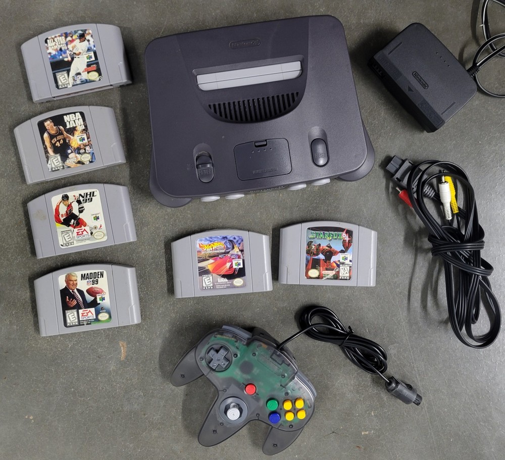 Nintendo 64 Console Bundle with Authentic Star Fox Controller Games NUS-001