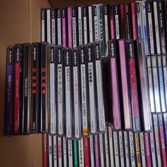 Sega Saturn console + 130 software sets.Tested from Japan