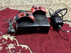 Xbox 360 S Slim Bundle 1439 Console 250GB, Two Controllers, Power, AV, TESTED