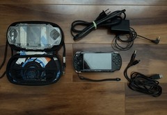 PSP 2001 Piano Black Console Powers On *Includes cables* – No Battery