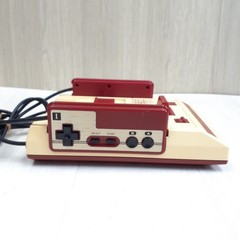 Nintendo Japanese original Famicom Console with 3 Mario Games & cables tested